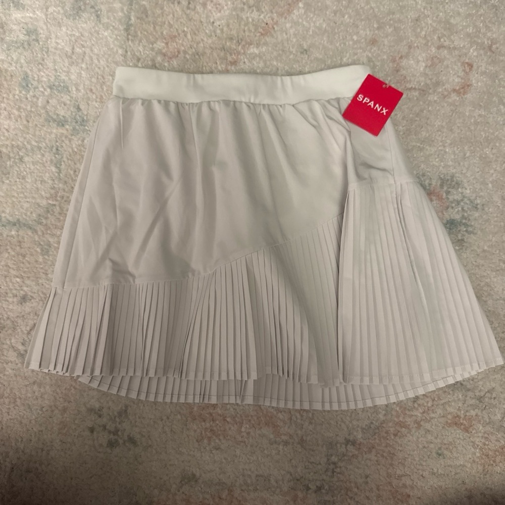 Spanx White Cloud Pleated Skort